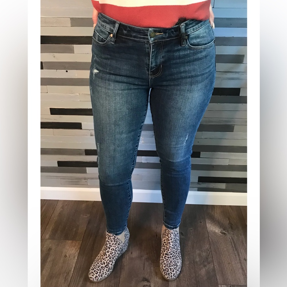 Liverpool Abby Medium Adams‎ Wash Mid Rise Distressed Skinny Jeans Sz 4